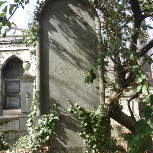 Sépulture de BARBOU DES COURIÈRES au cimetière du Père-Lachaise © MCP