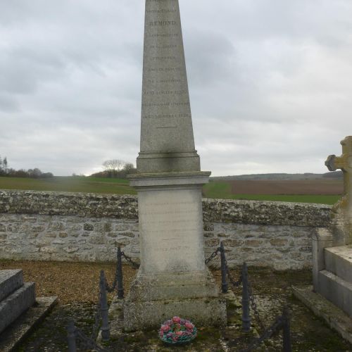 Sépulture de REMOND Victor Urbain © MCP