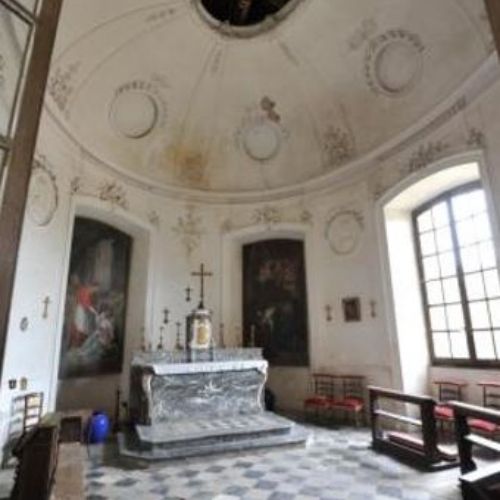 Sépulture de François Antoine Louis Bourcier © https://fondationmh.fr/chapelle-du-chateau-de-ville-au-val-meurthe-moselle/