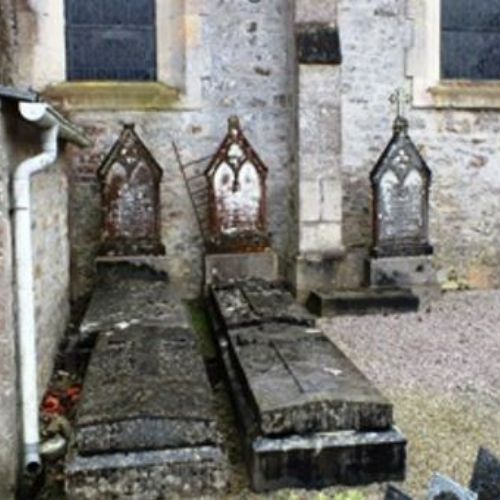 Sépulture de BAILLOD : tombe de gauche © Ph. Landru
