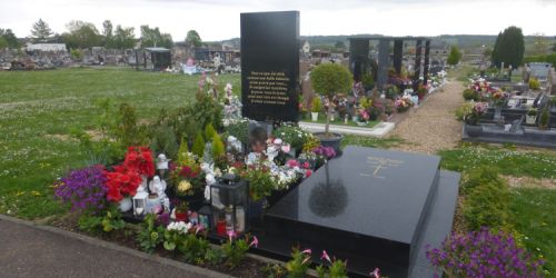Tombe de Linda de Suza au cimetière de Gisors © MCP