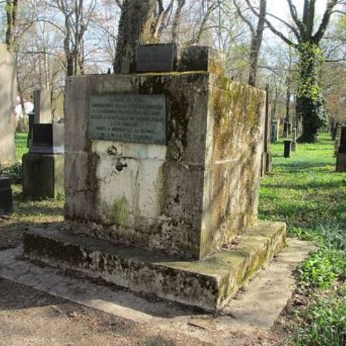 Sépulture de BASTOUL dans l’ancien cimetière sud de Munich © Rue Hubert